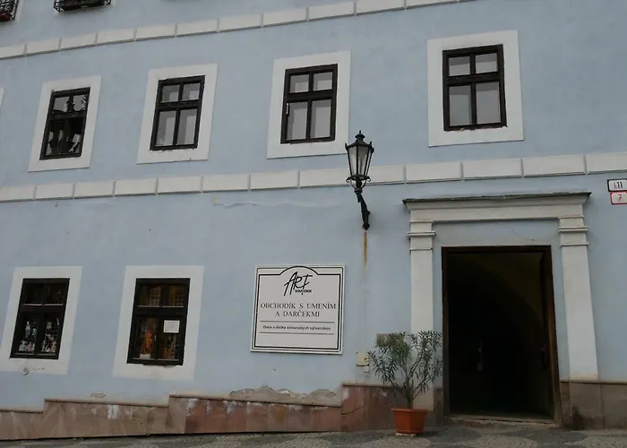 Zlate Casy Na Trojici Daire *