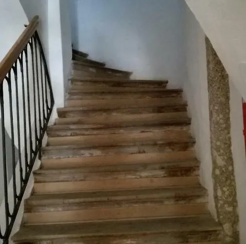 Zlate Casy Na Trojici Daire *